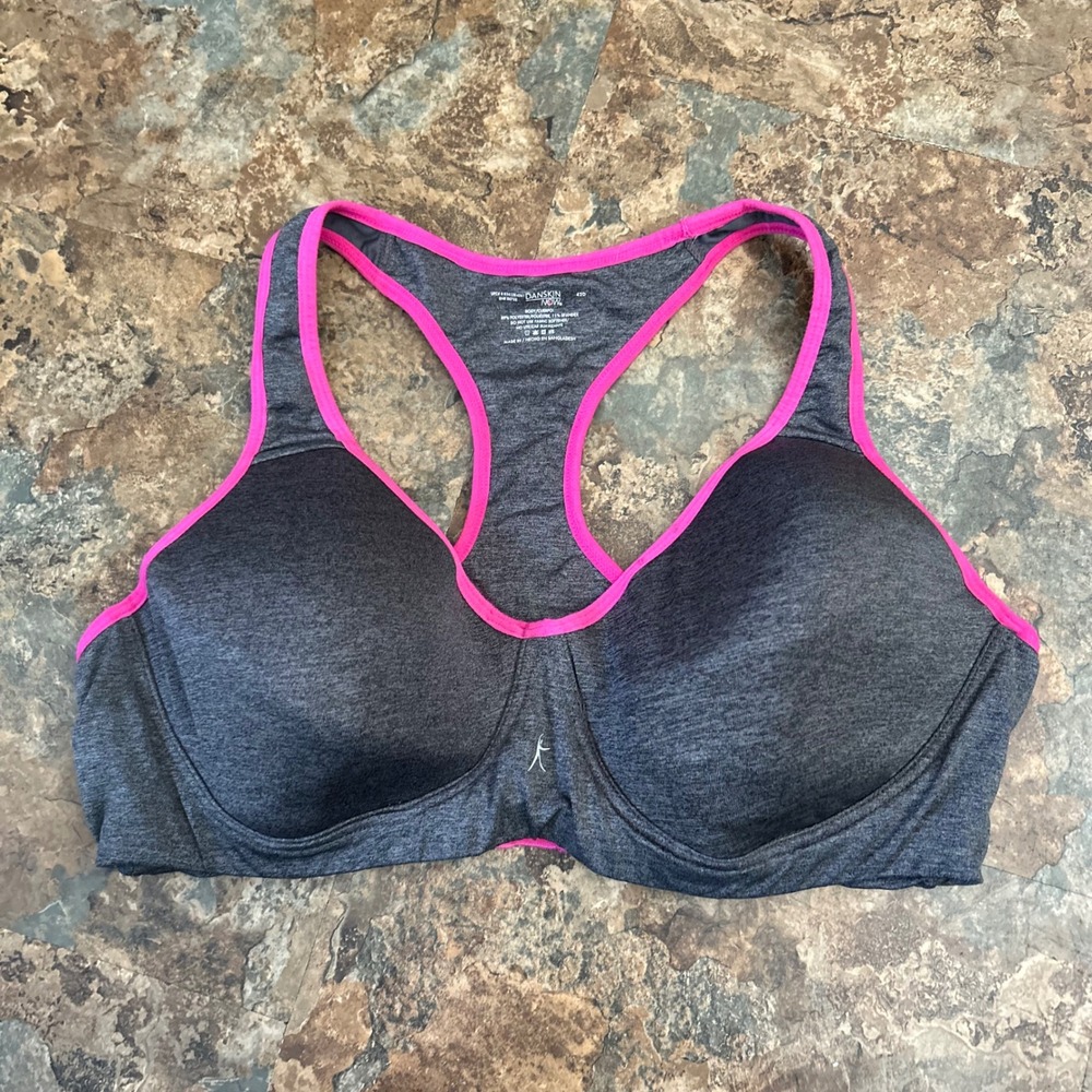 Danskin Now Lightly Lined Racerback Sports Bra Womens Size 42D Gray Wireless